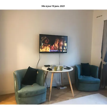 Apt Pres De La Tour Elffel Homestay Paris